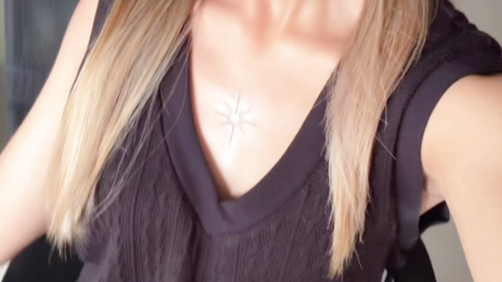 😍🍷 - video by isa_sweet1_ cam model