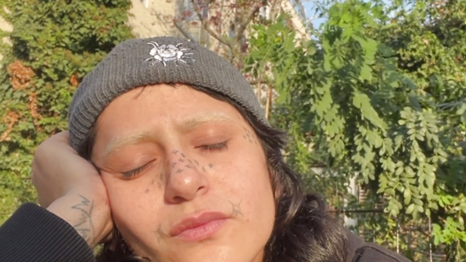 Calorcito en la cara ☀️👅 - Video von zoe_secrets Cam-Model