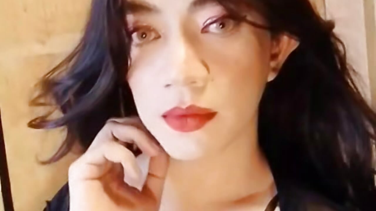 Vídeo em tendência de modelo na câmara Pretty_Bug 4968