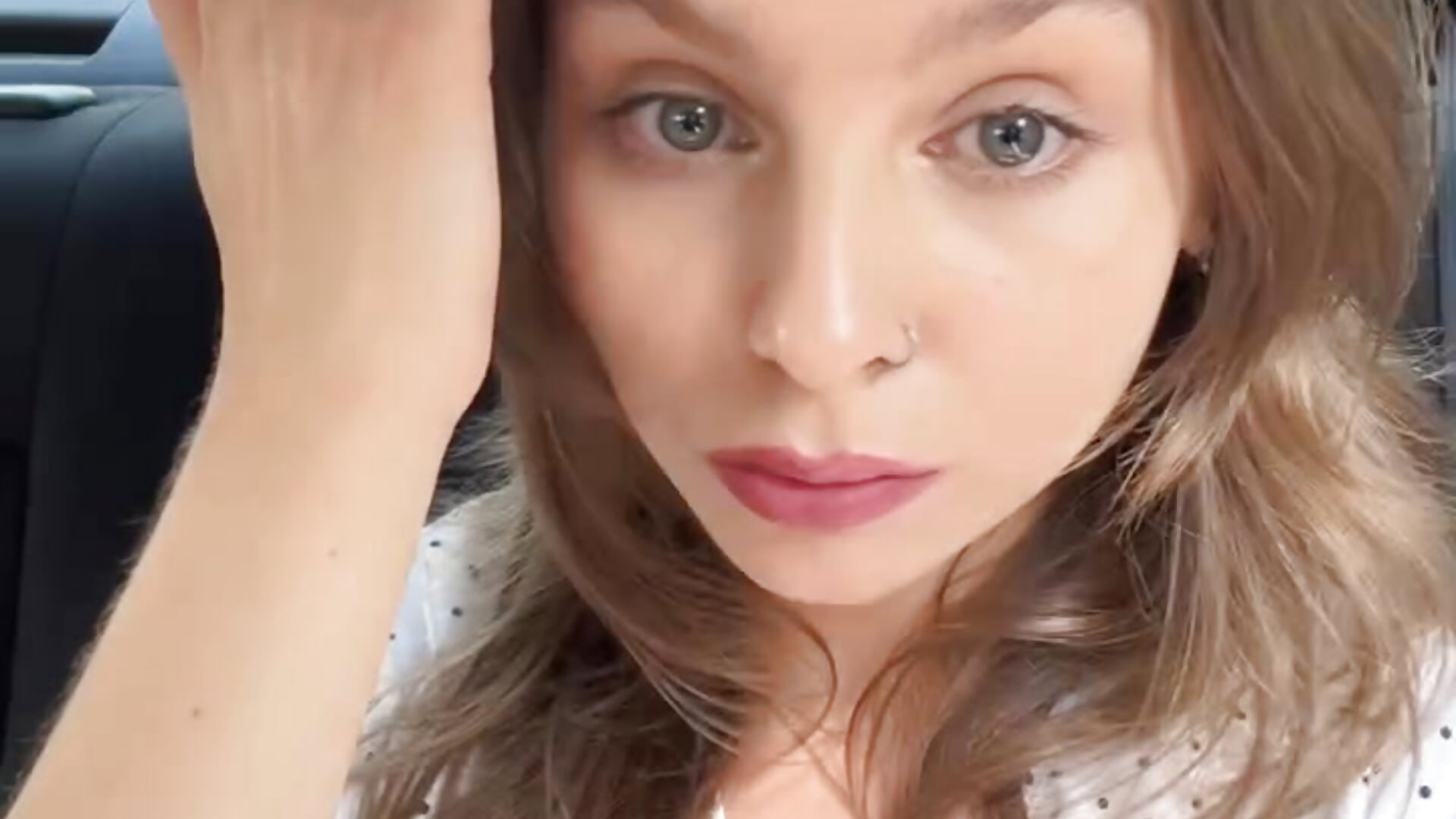 Hey guys💋 - video by _GraceVoss_ cam model