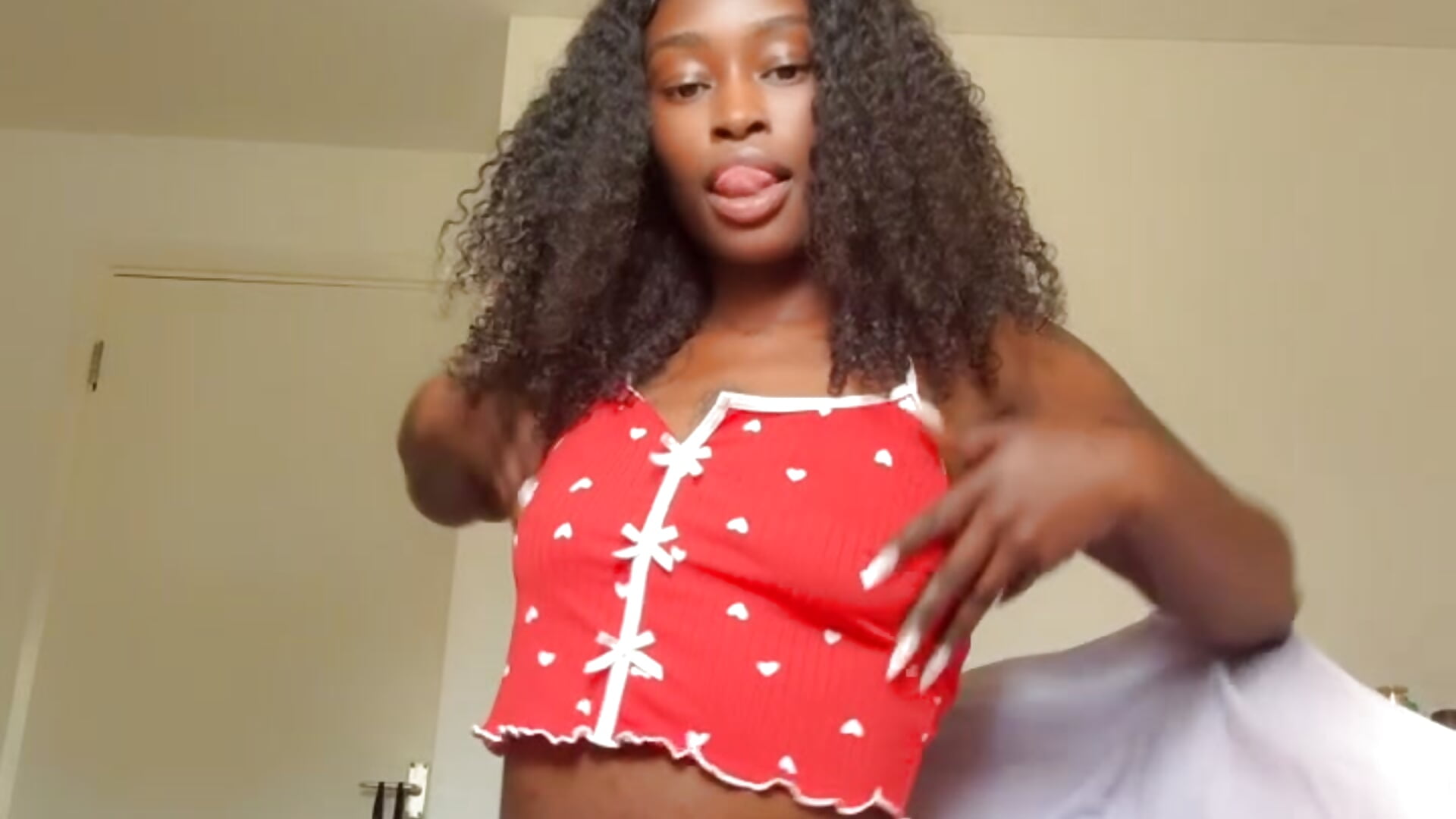 Squirting play pussy show 👀😍 - video by velvetvandalx cam model