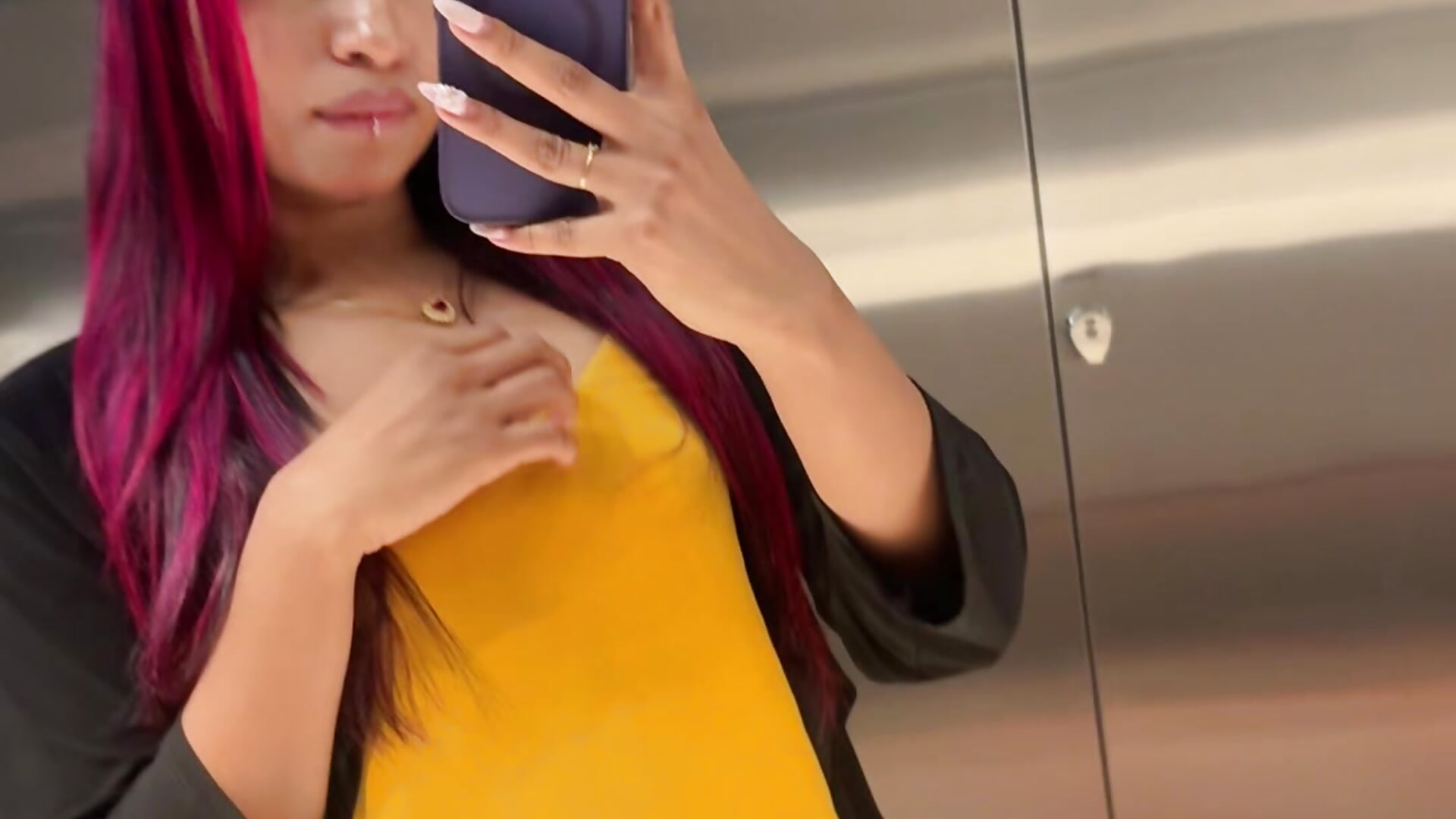 I showed my boobs at the mall 😈– MelissaStonee kameramodell videója