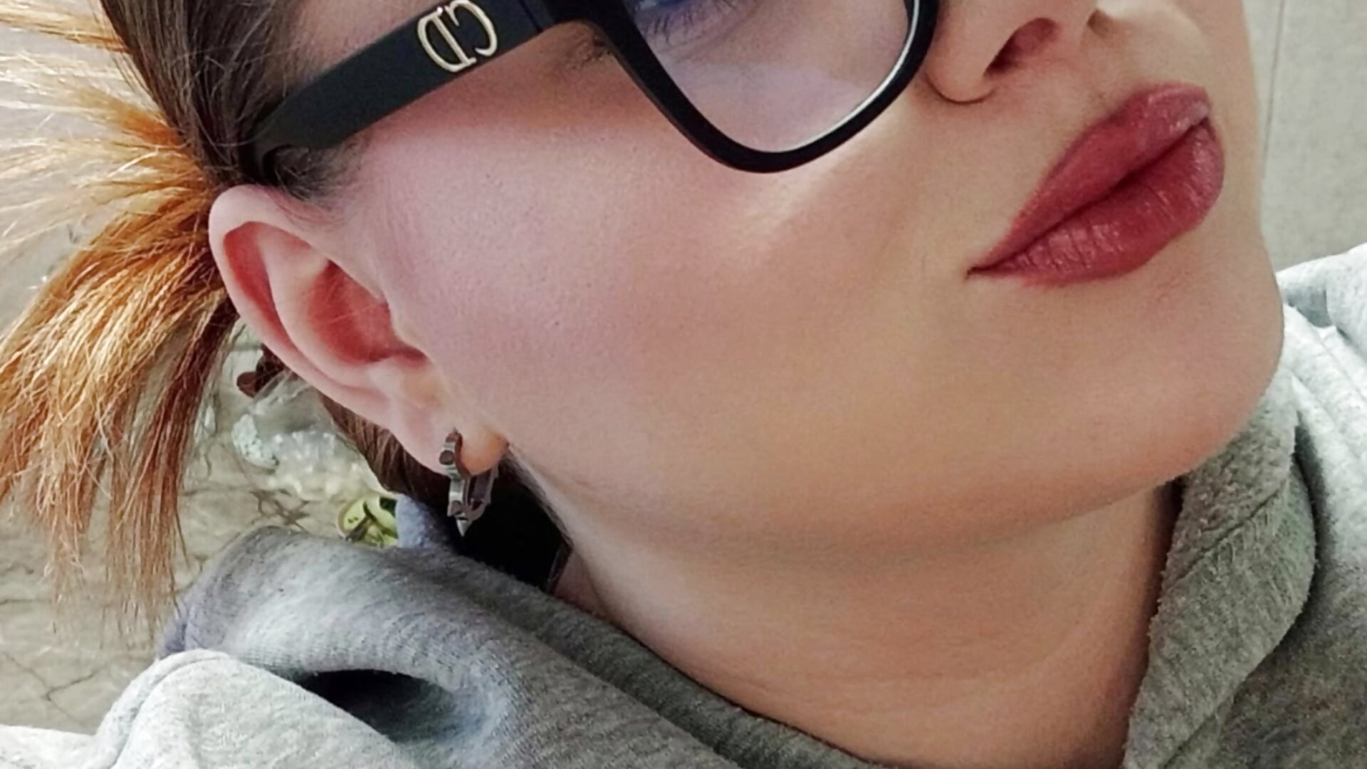 Well hello 🩶 – video af SoftHypnose cam-model
