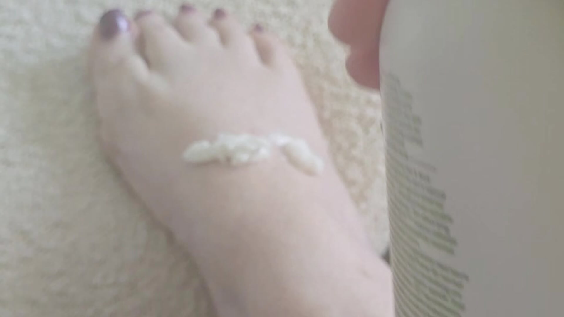 Mmm lovely creamy feet