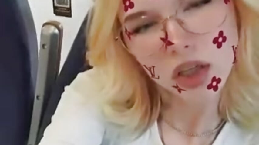 Just Cute Me - vídeo de CherryVex