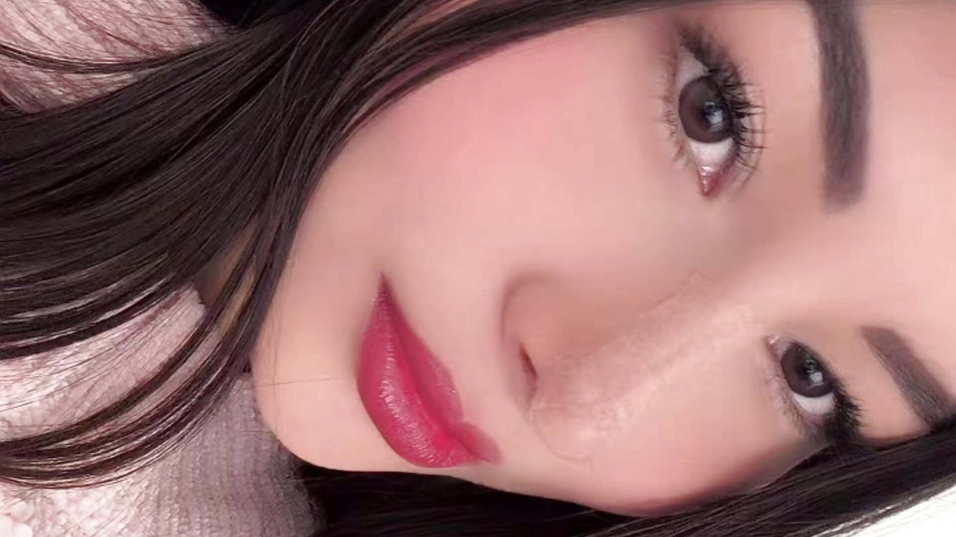 🥰 - Aylin-fire adlı kamera modelinin videosu