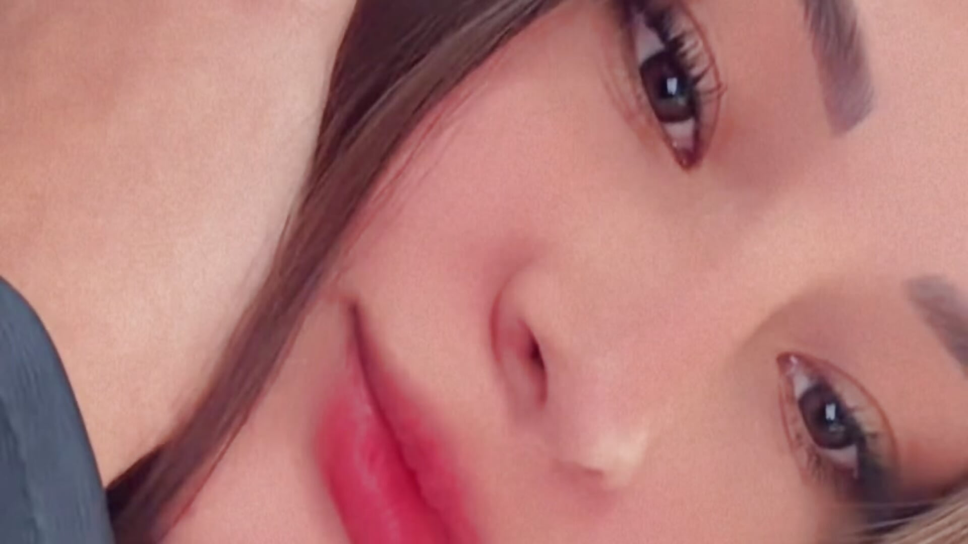 ♥️ — filmik Aylin-fire, modela(-lki) na kamerkach