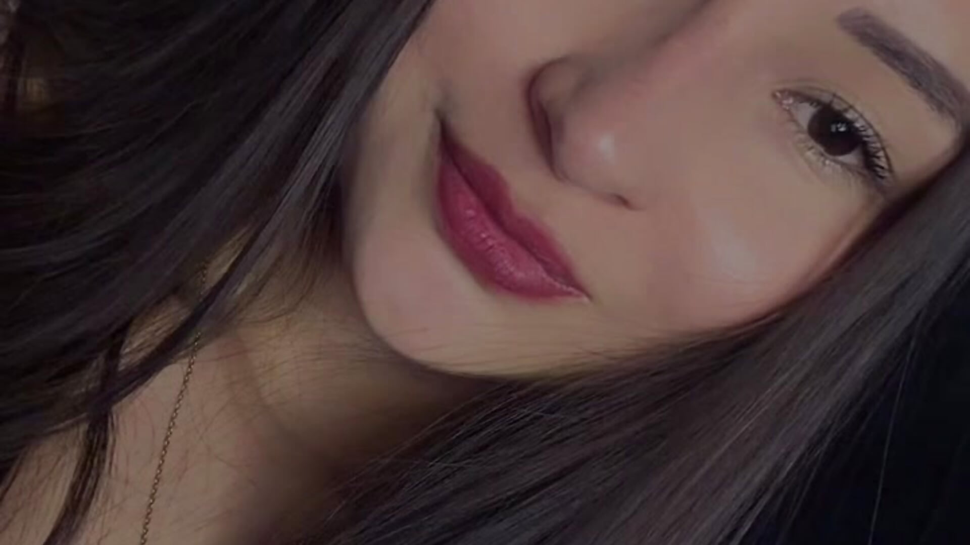 ☺️ - Aylin-fire adlı kamera modelinin videosu