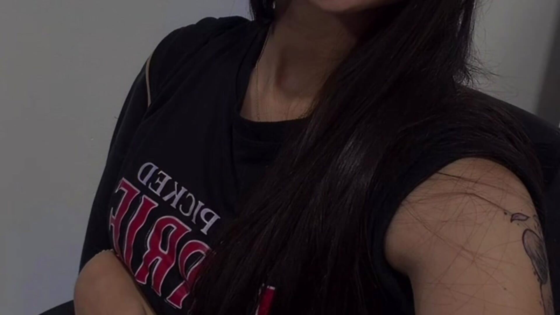 Besitos💋 - video by Aylin-fire cam model