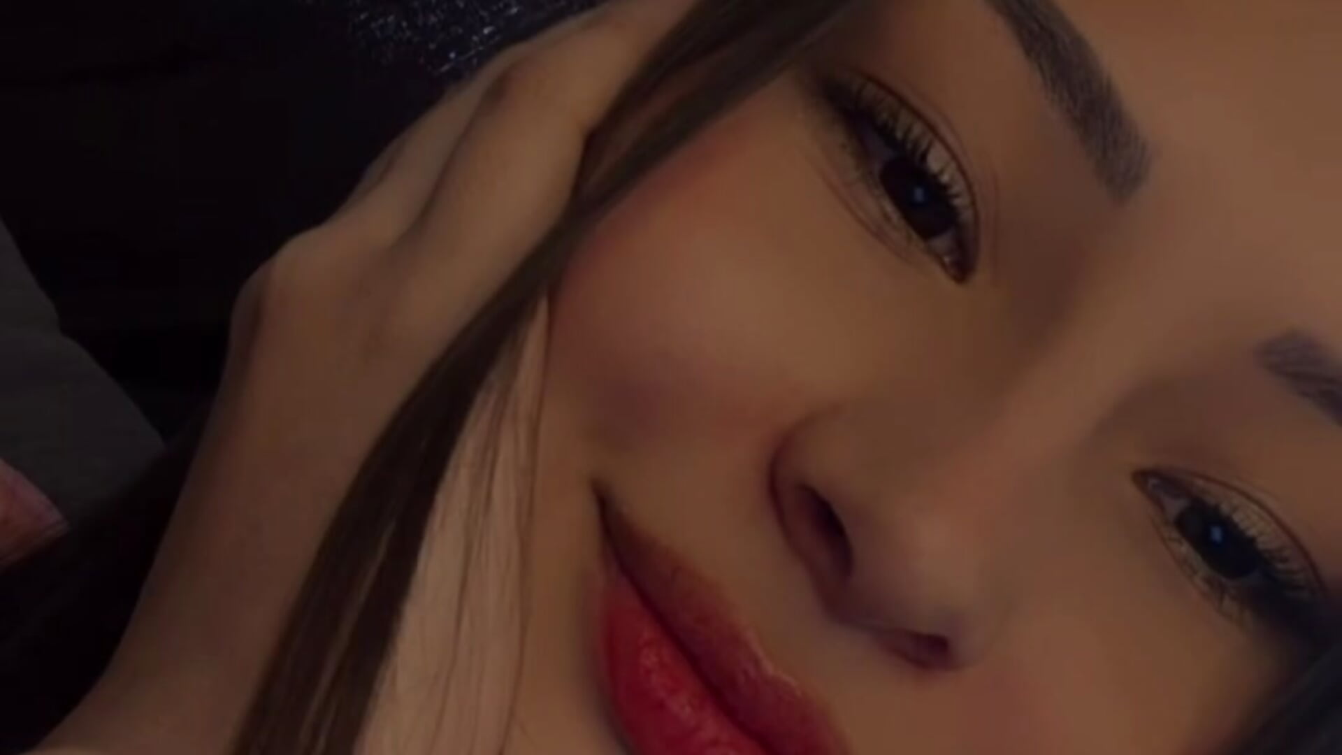 😍 - Aylin-fire adlı kamera modelinin videosu