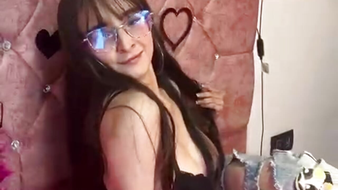 profile-intro-video-1779574132 - vídeo de TatyxPrincess modelo de câmara