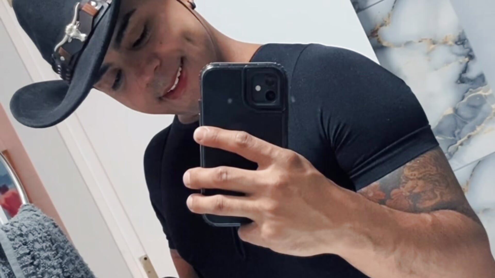 Vaquero 🤠 - video by andyh444 cam model