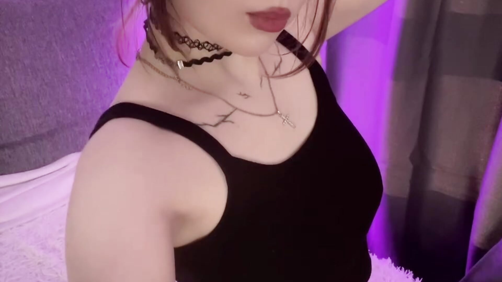 SECOND ONE :) - clip cu ElaraHex model videochat