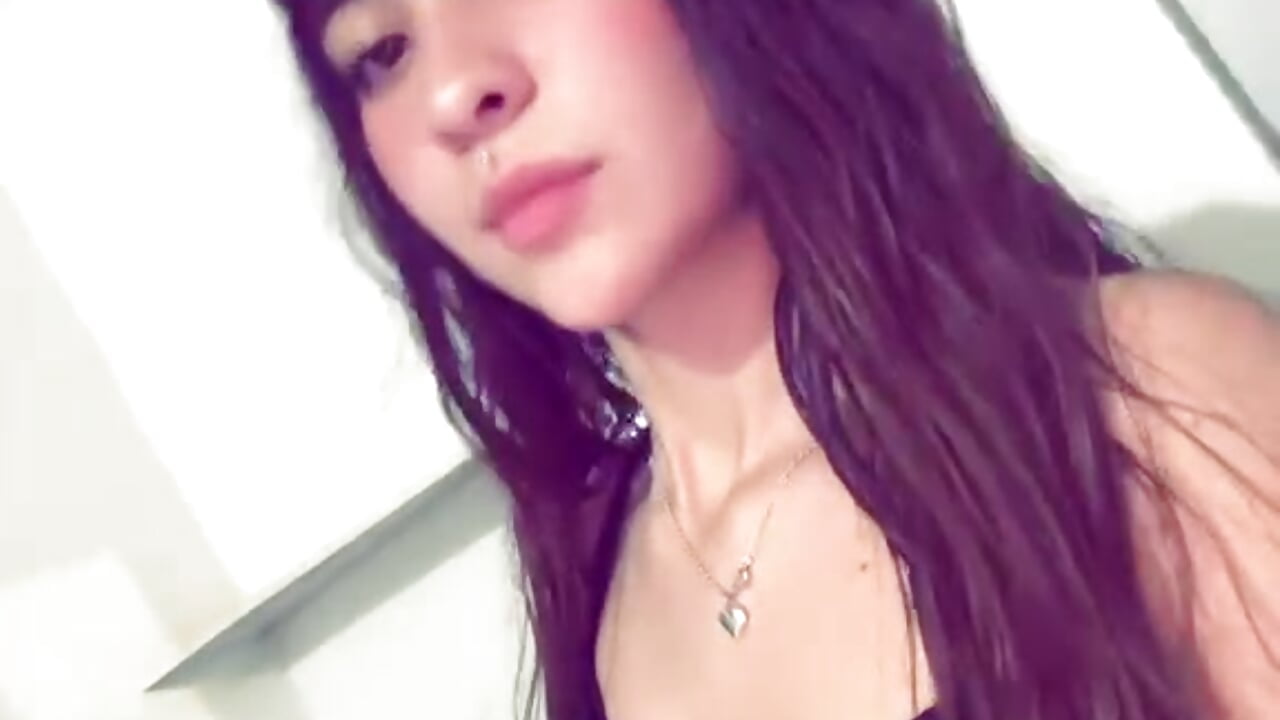 🤪😛 - video by isabeau_s cam model