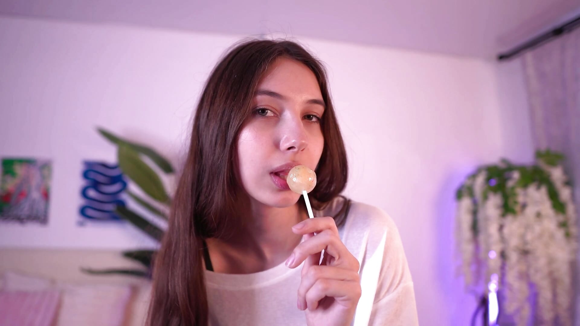 lolipop teasing - video by NaomiSoft cam model