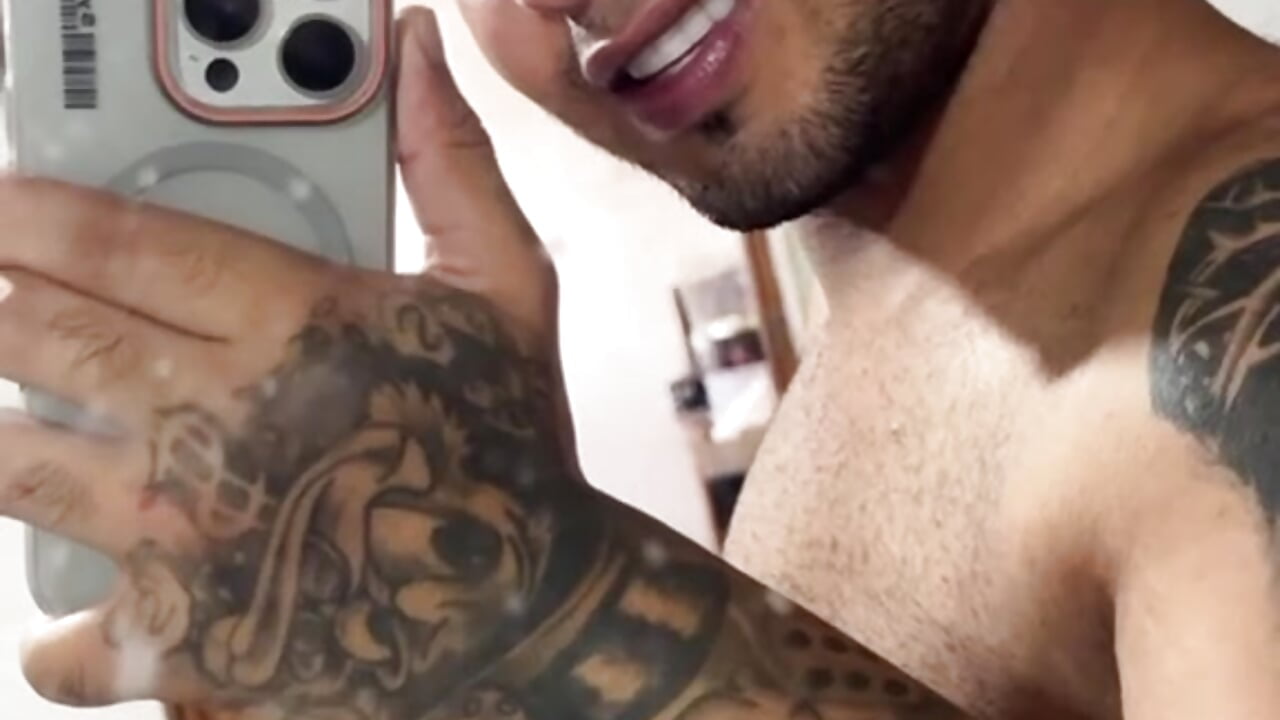 Video 0 – video od webkamerové modelky Matheu_blade
