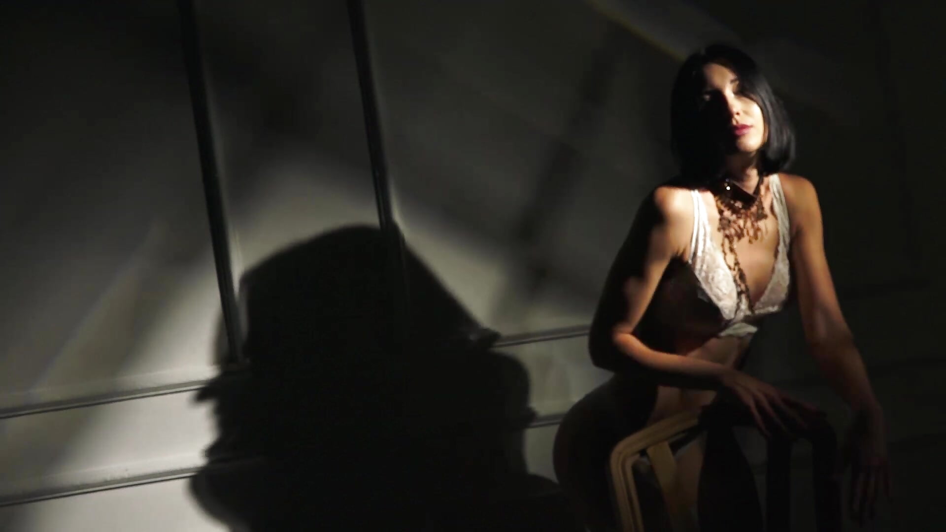 Flirt - BouncySweety adlı kamera modelinin videosu