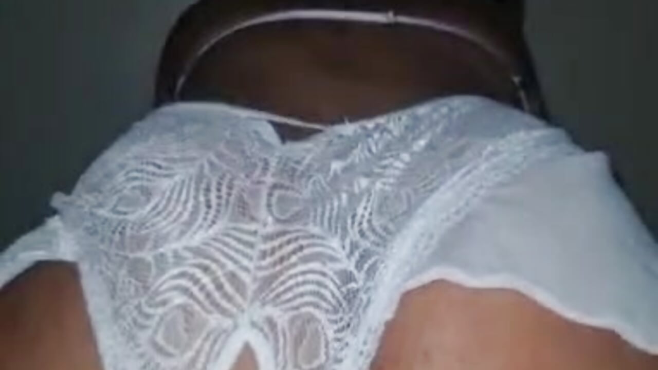 Sentando gostoso - video by casalselvagem cam model