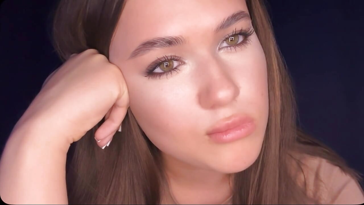 its my first video <3 - فيديو من cuteshowy موديل الكام