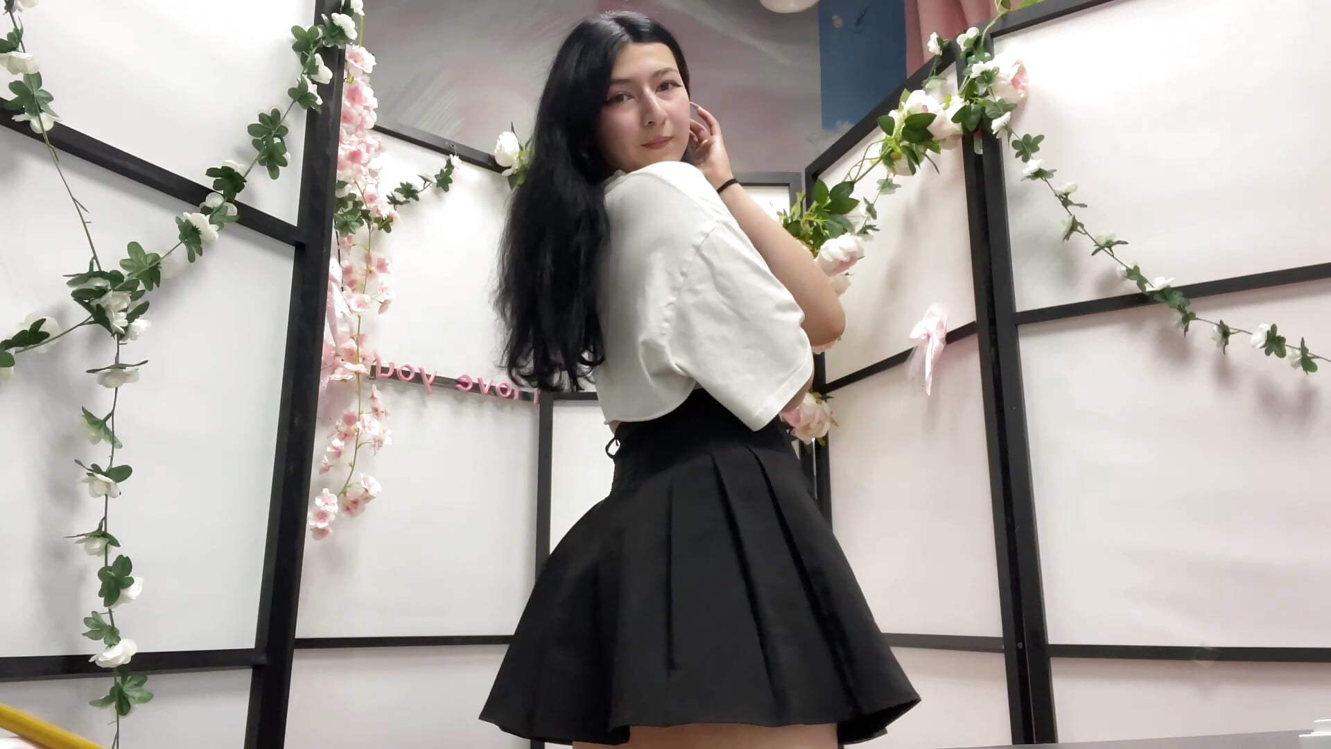 Hello everyone! - video by Vanessa_LimX cam model