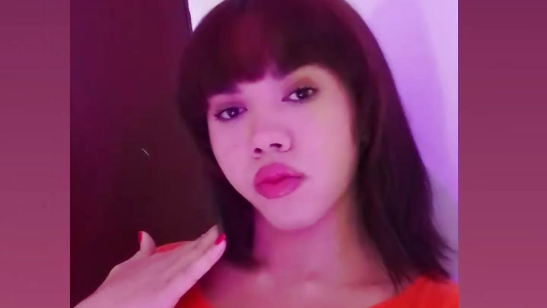 Beautiful girl in pink 🩷
