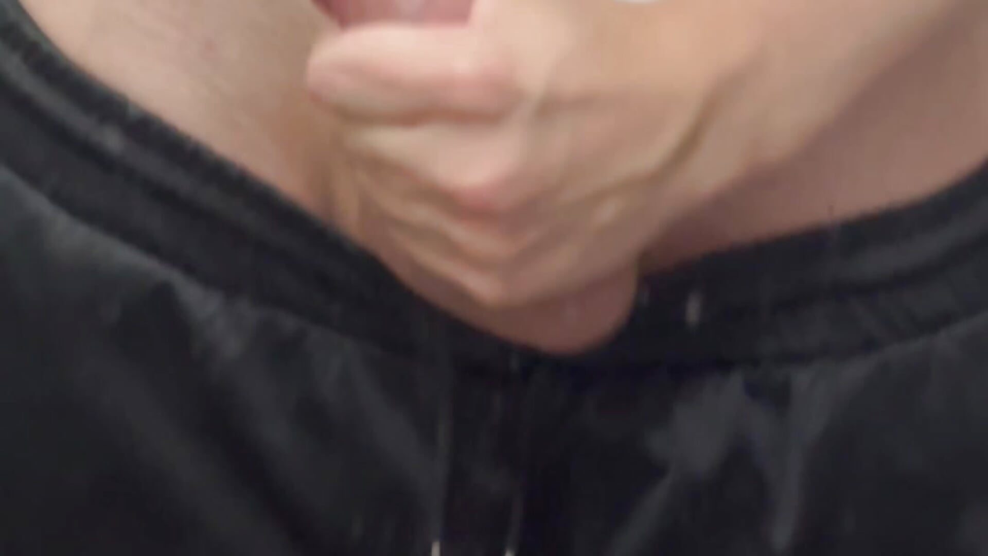 JERKING OFF AND CUM IN MY BATHTUB