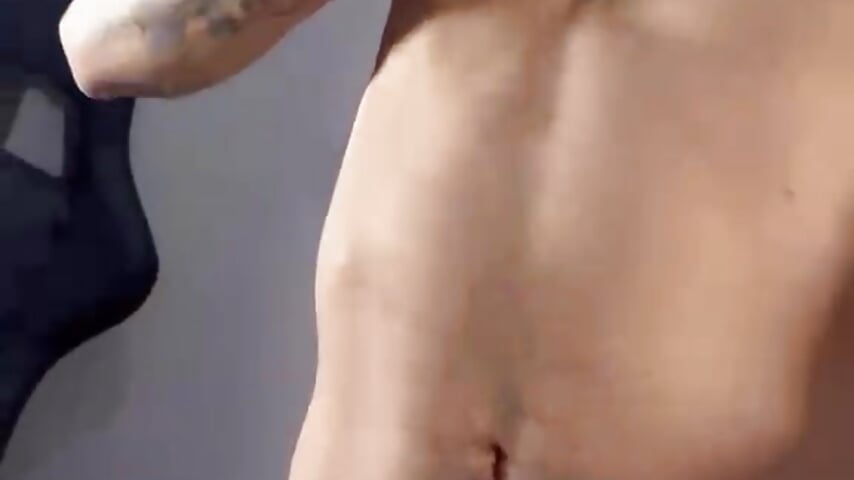 Gian_Rossi – popularni video modela na kameri 5324