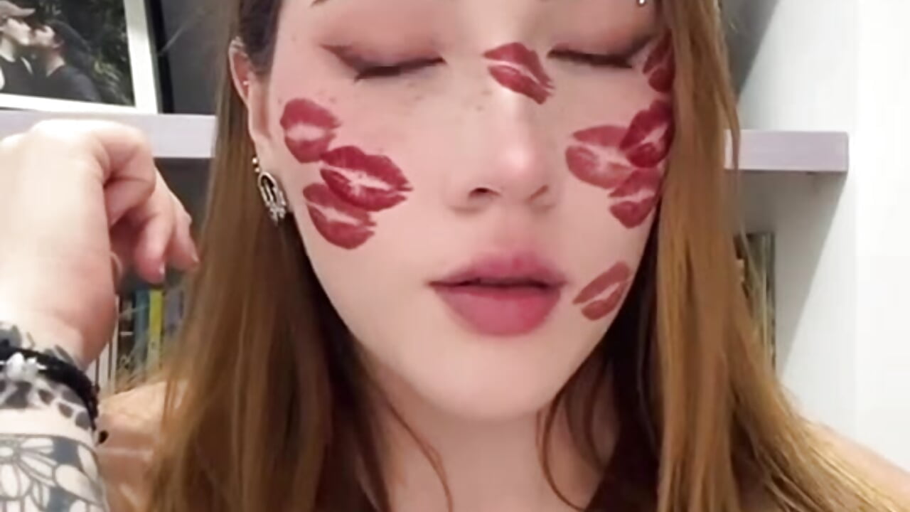 kisses