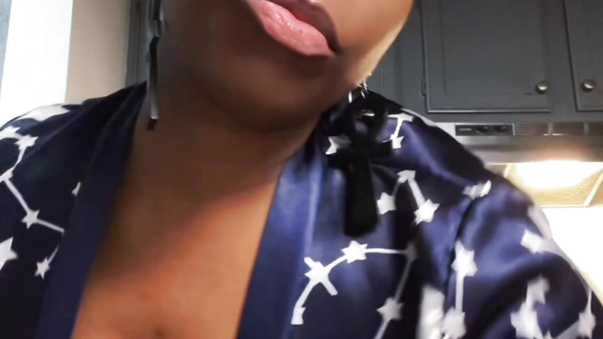 “Fuck Luv” Gimme that good dick & your money… - video by JuicyLux cam model
