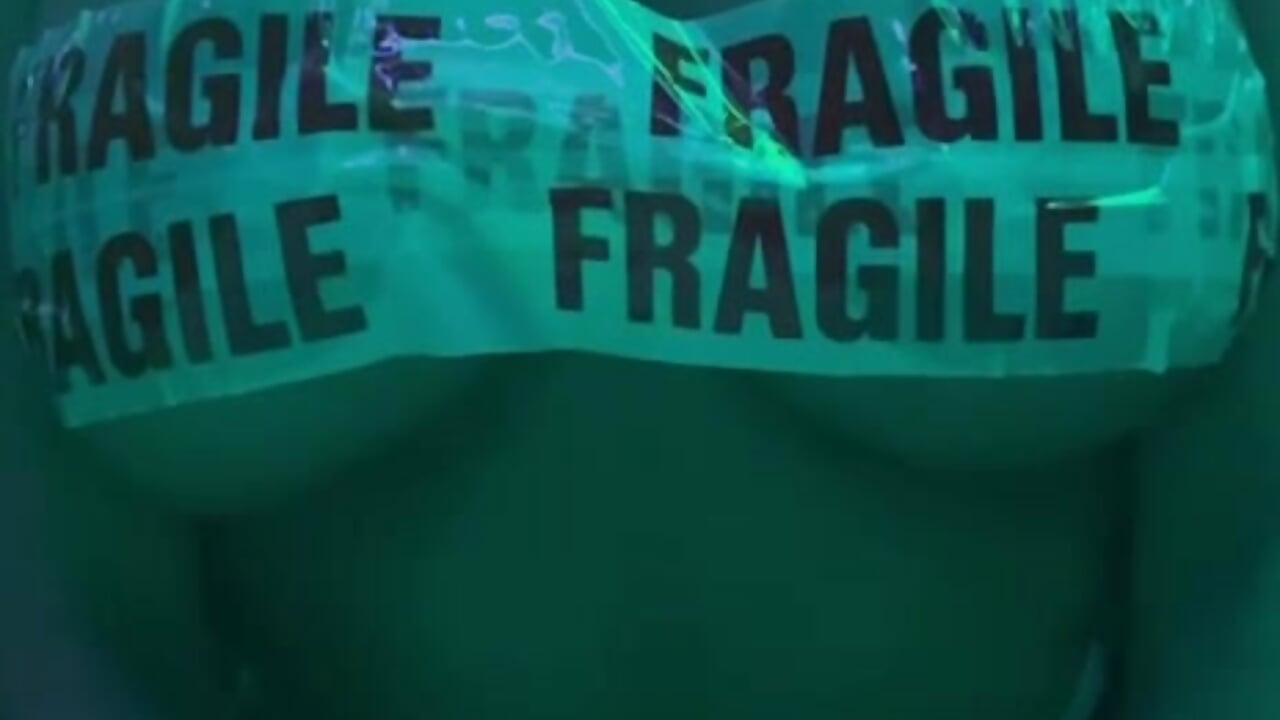 ❗ F R A G I L E ❗