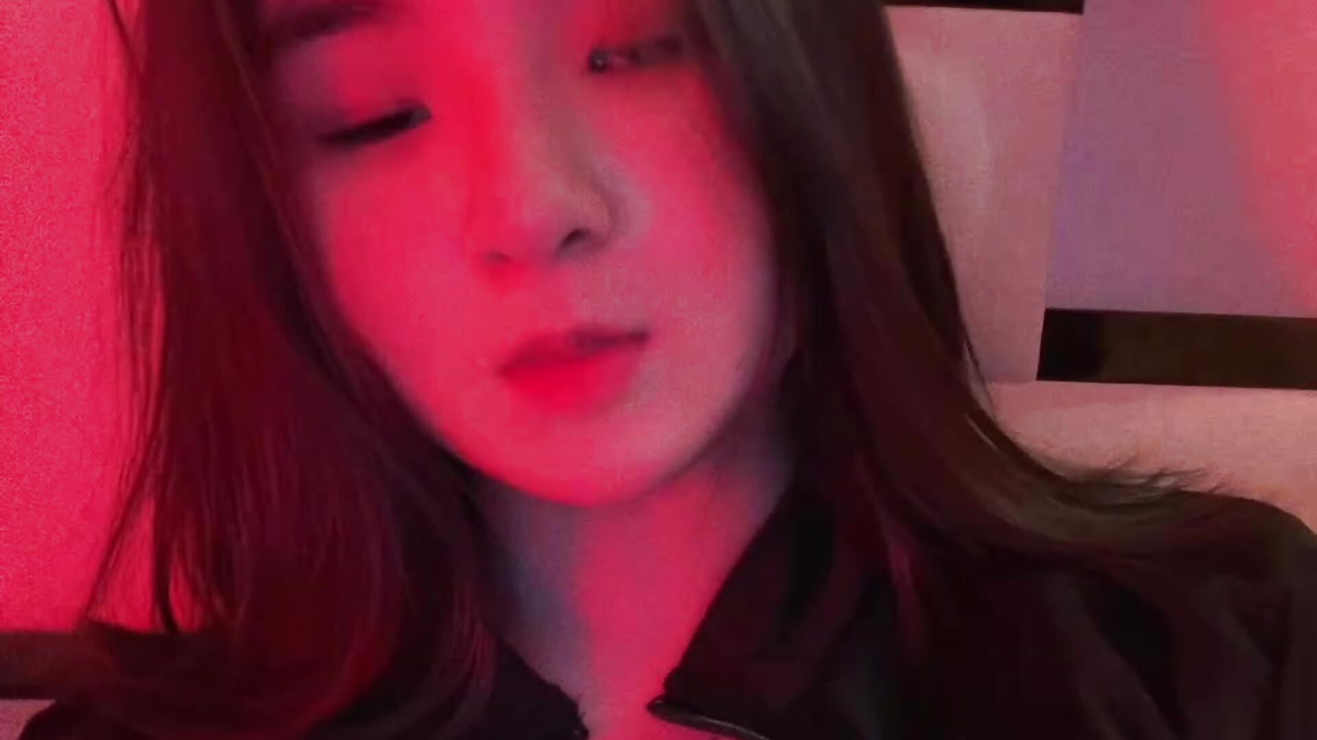 hello its me - video by felice_kim cam model