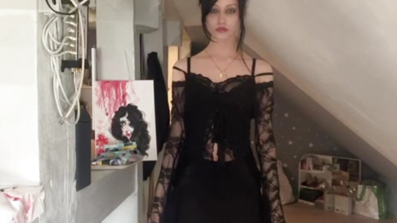 a little fashion - video by DreamaWeavers cam model