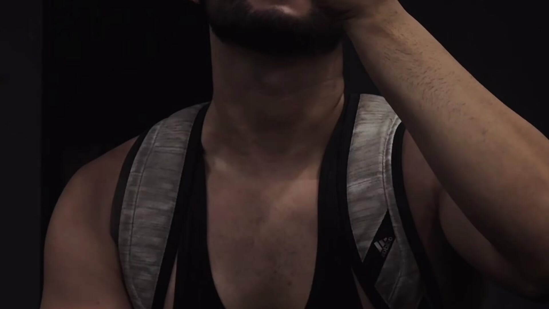 Oi – video modela na kameri Colombianitos_RawLive