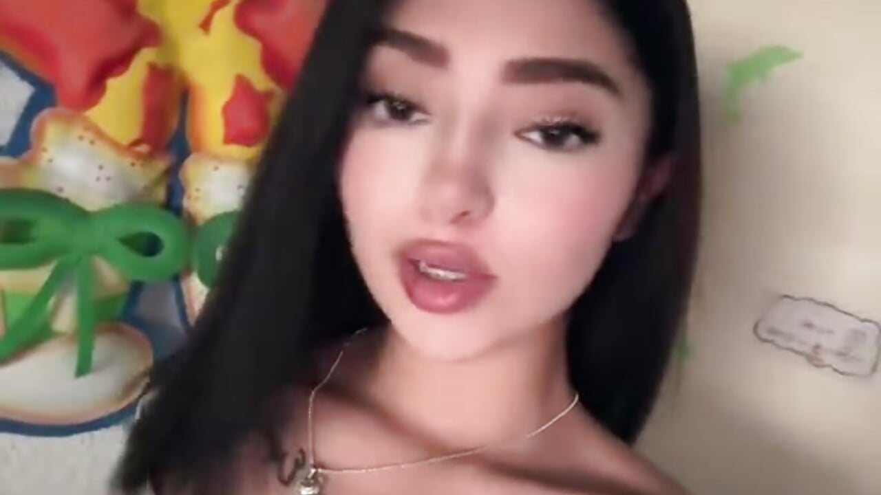 hi bby - Vídeo de Asia_miller, modelo de vídeos