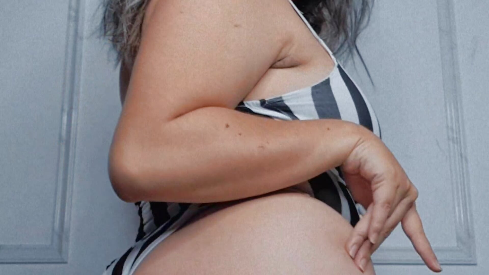 1000059563 - video by Heidy-cute cam model