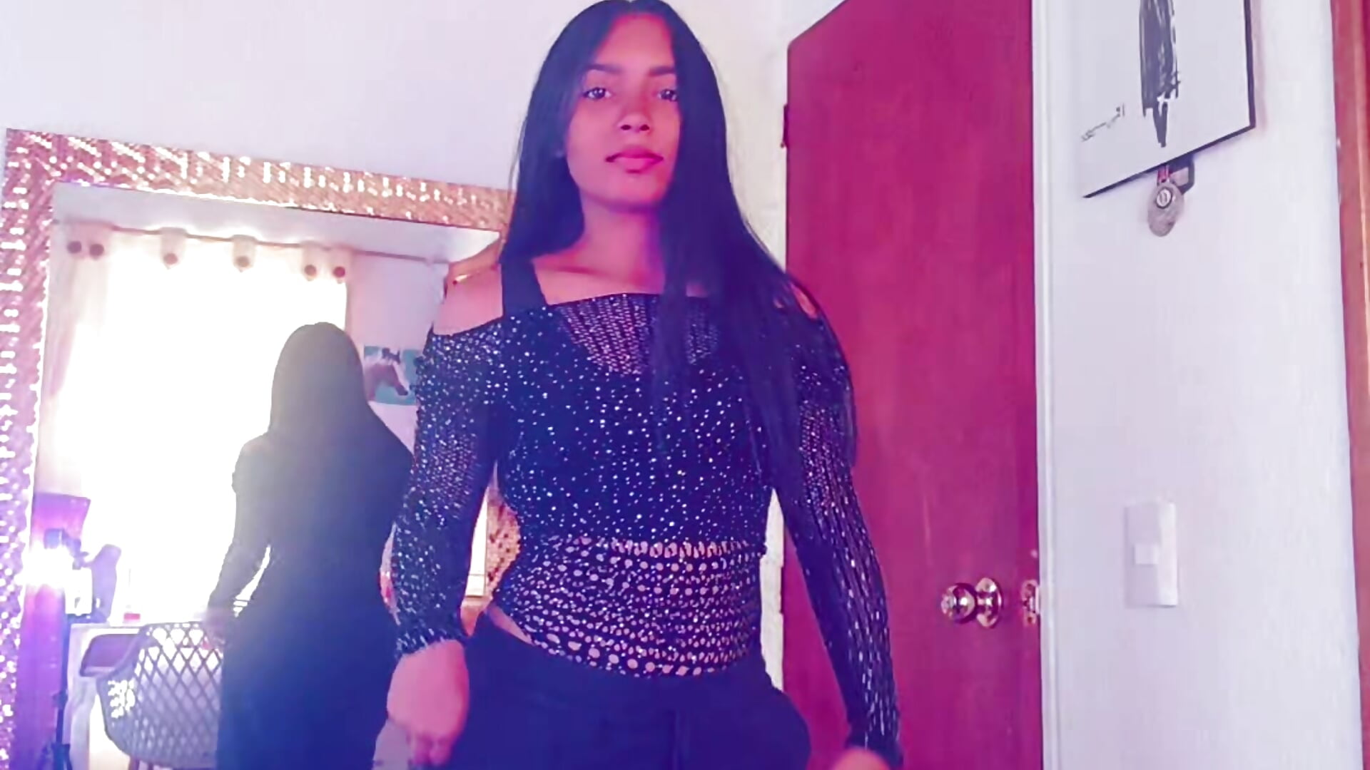 187059 - video by Leilaplus0s cam model