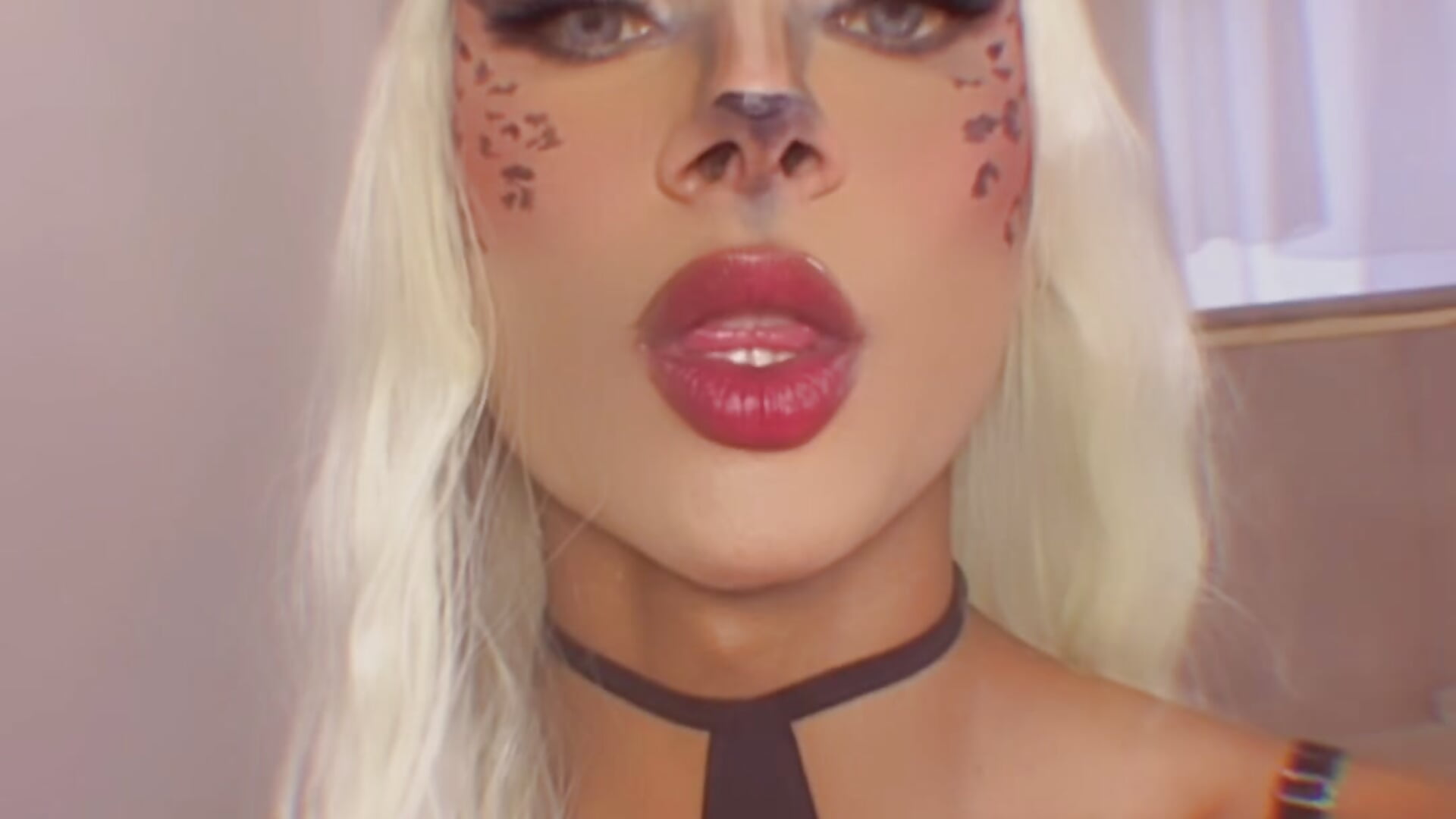 🖤 - video by Sarahis_Valentina cam model