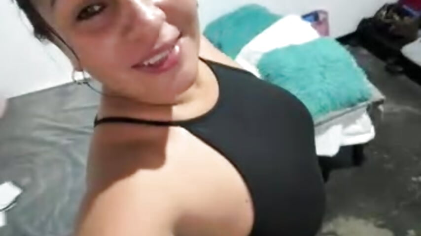 profile-intro-video-1781478876 - video by kloee_kann cam model