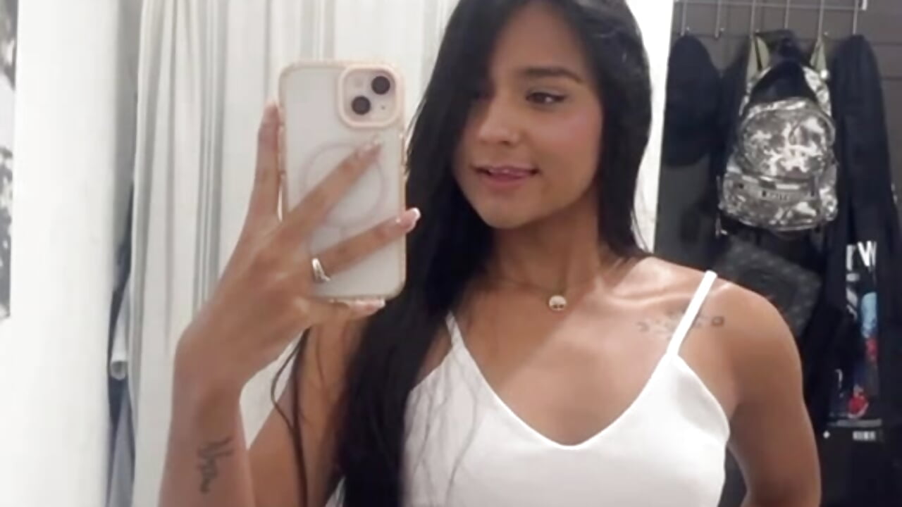 Feeling pretty! ❤ – video modela na kameri ariana_florez_