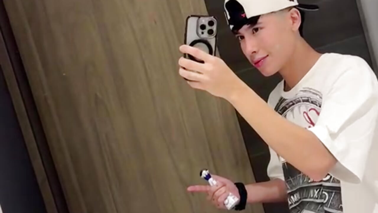😎🤑😈😏 - video by DavidUnleashed