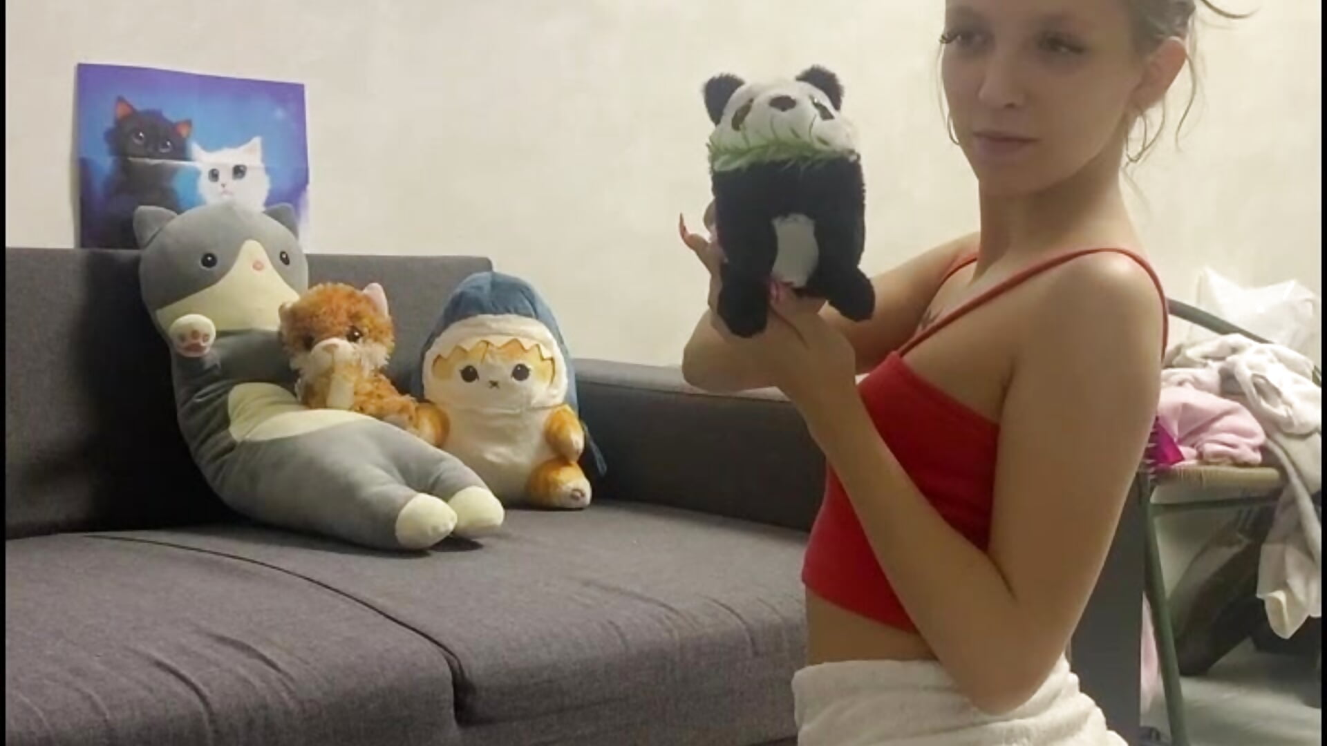 расставляю свои игрущки – video modela na kameri angelin_a2011
