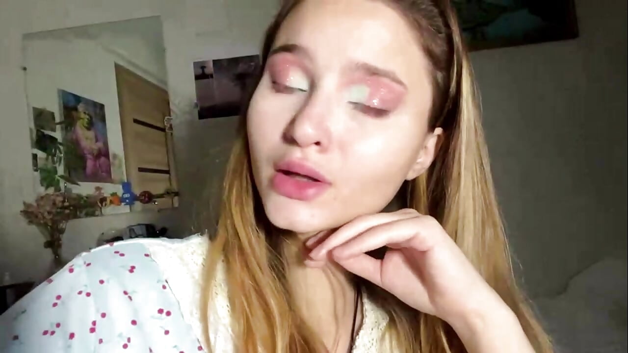 wheres my daddy? xd - video by HeIen_cute cam model