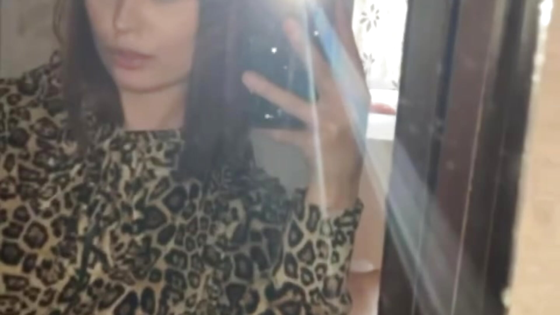 Do you love to me? - Vídeo de Sinti_Phillips, modelo de vídeos