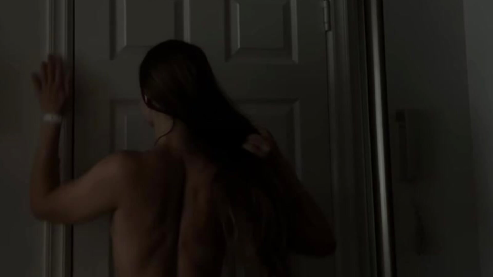 Late Night Topless Booty Tease - video by Mia_Luxes cam model