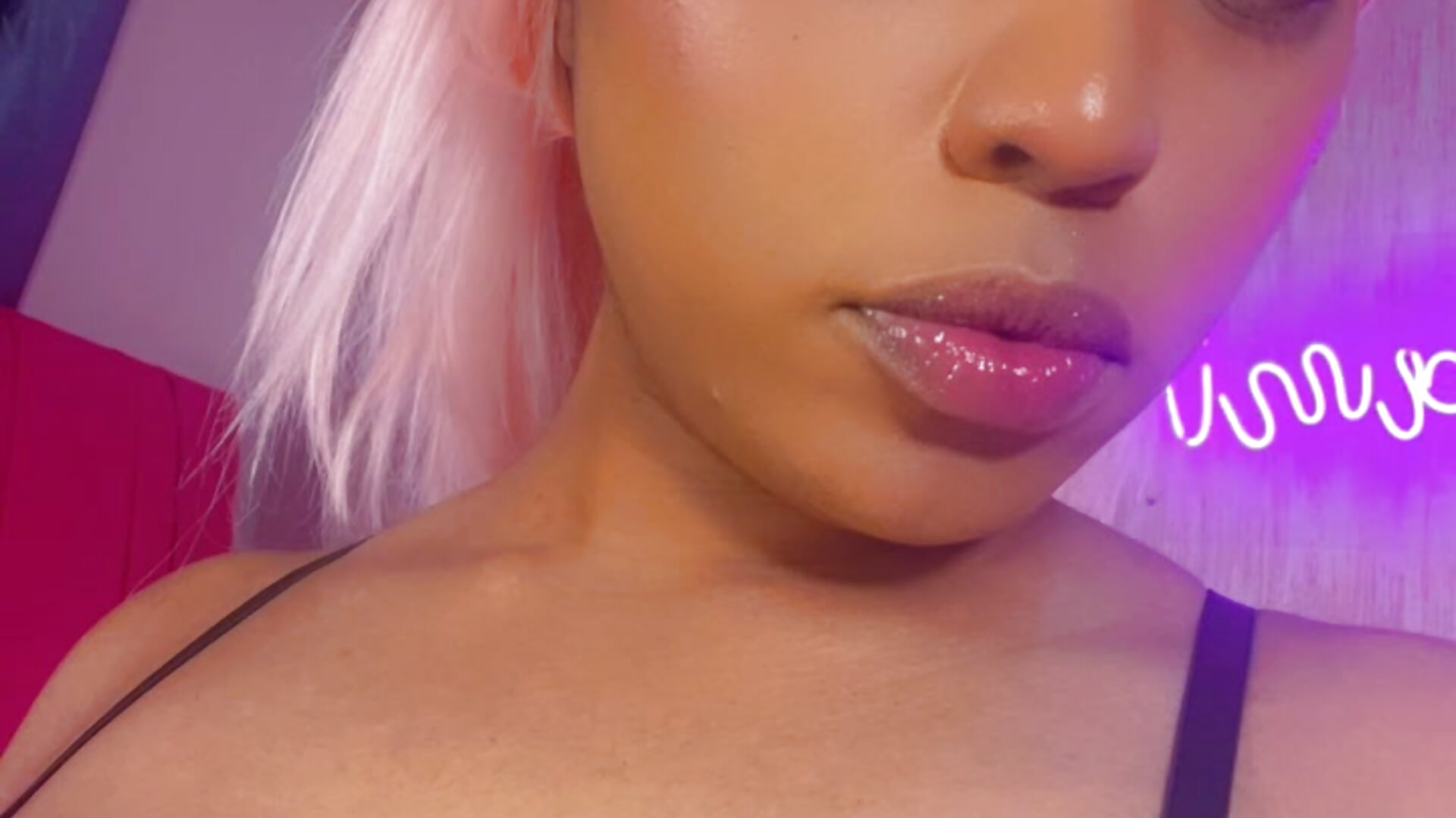 5B65D0EB-76E6-43D8-81F3-D833E65CB4CA - βίντεο μοντέλου KissesByNyra