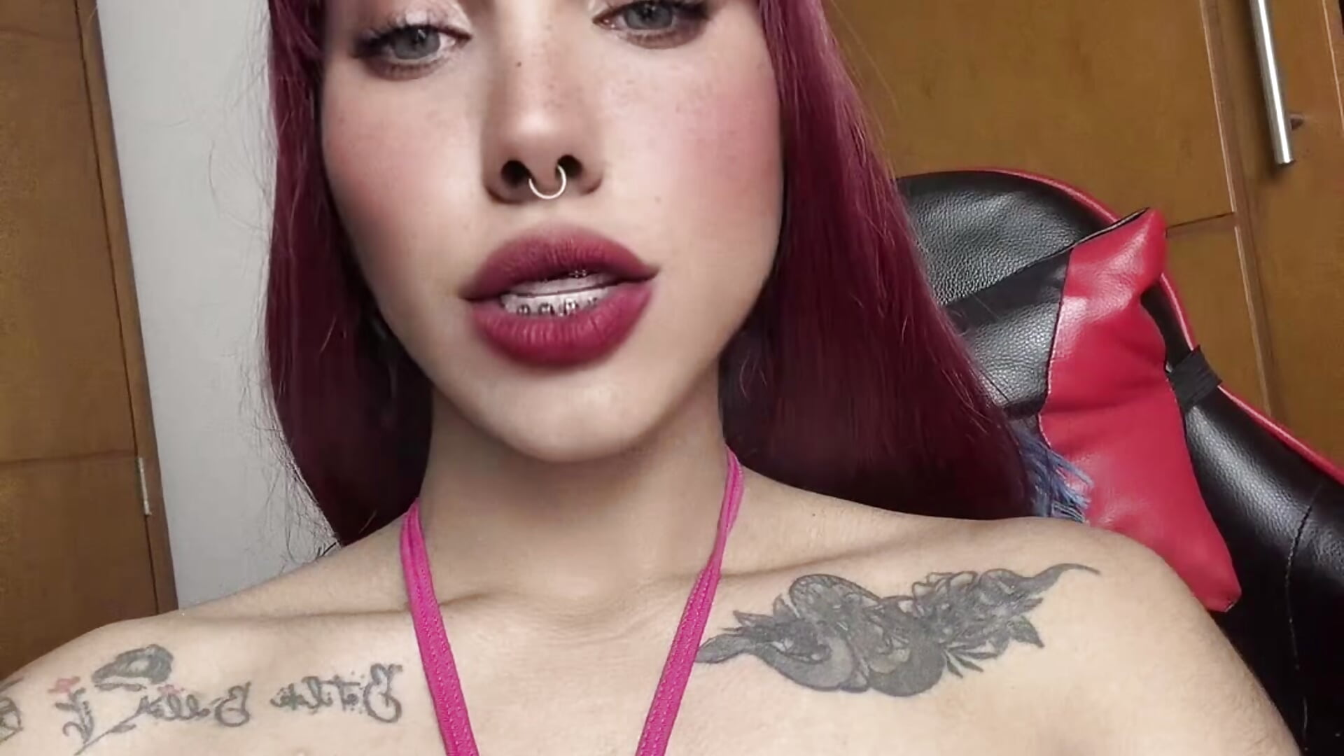 💚 - video oleh model kamera NassFit2