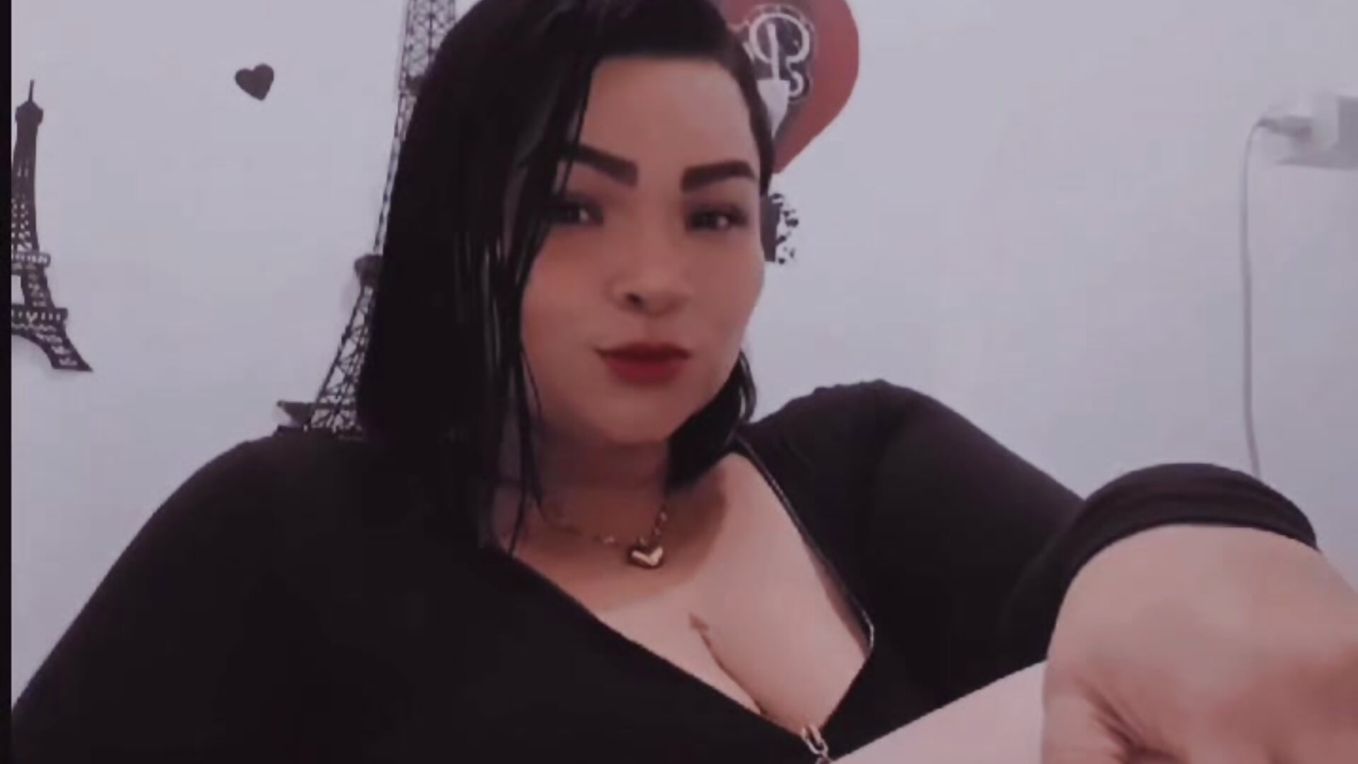 208989 - video by Madelyn_sonora1992 cam model