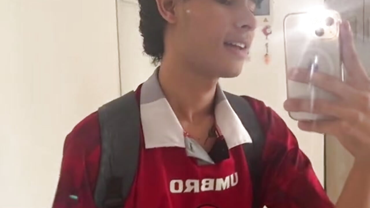 Kevin_Brooks1 – popularni video modela na kameri 9937