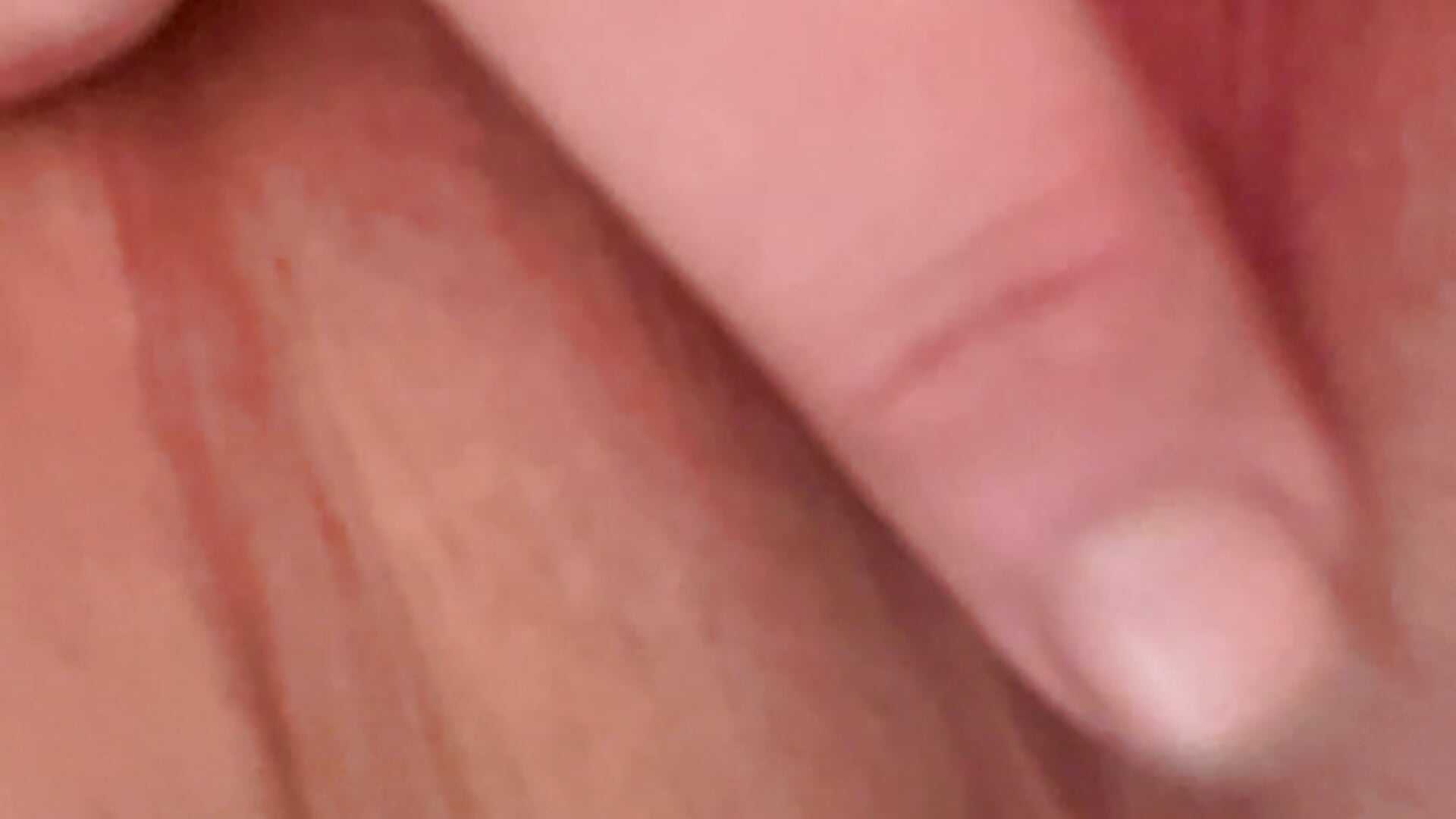 Pussy - vidéo du modèle de showcams Rennie84
