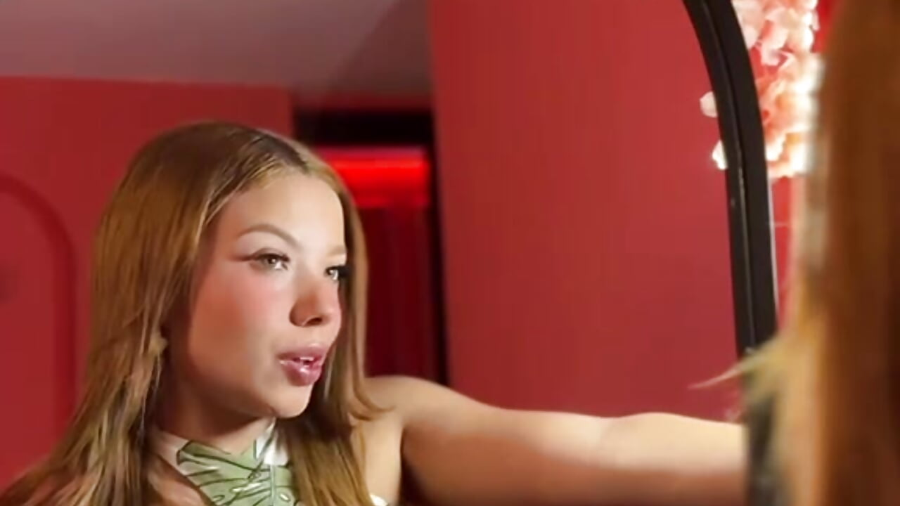 😏 – video af bubblex_ cam-model